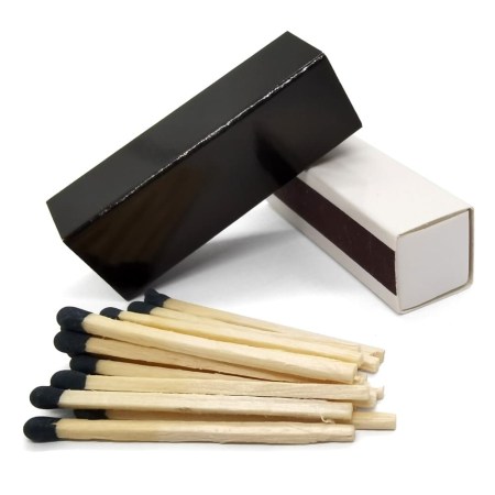 Σπίρτα σε τετράγωνο κουτάκι (LT 1049)